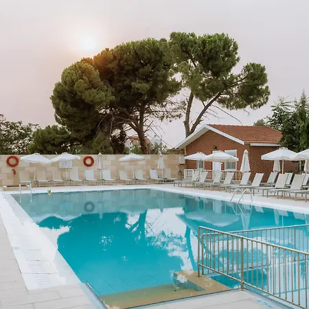 Aparthotel Paleos 3*