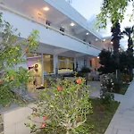 Paleos 3*