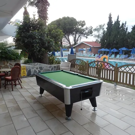 Apartahotel Paleos 3*