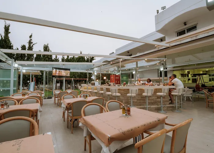 Aparthotel Paleos 3*