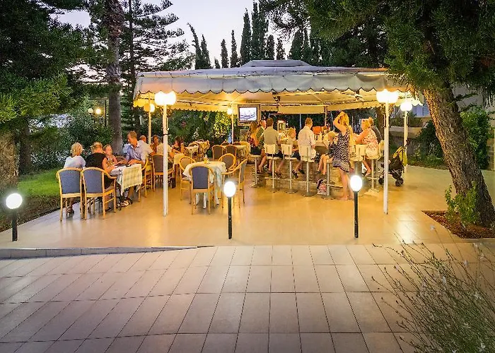 Paleos Aparthotel Ialysos (Rhodes)