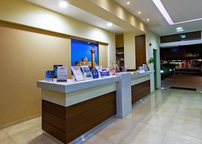 Paleos Aparthotel 3*