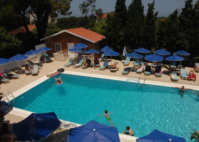 Paleos Hotel apartamentowy 3*