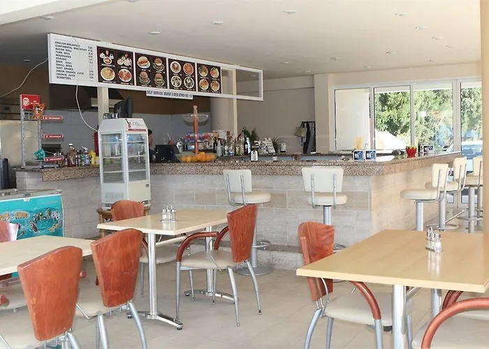 Paleos Aparthotel Ialysos (Rhodes)