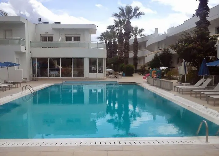 Paleos Aparthotel 3*