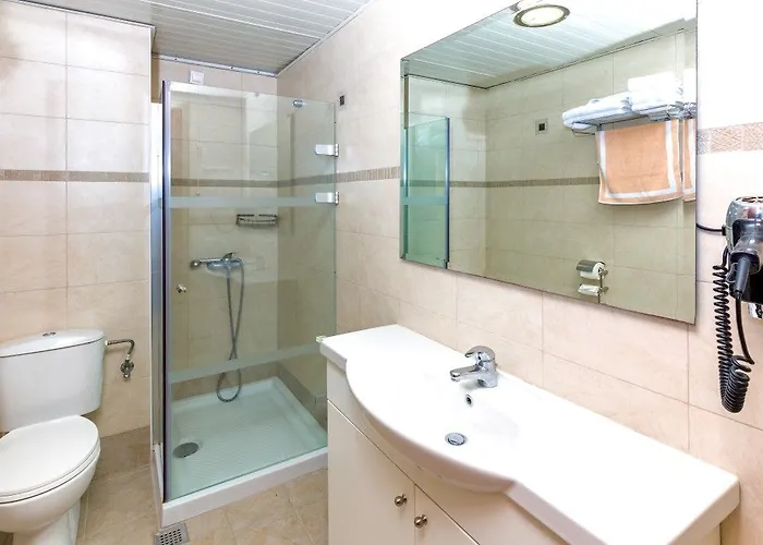 Paleos Aparthotel Ialysos (Rhodes)