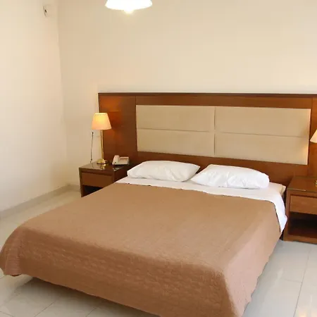 Aparthotel Paleos