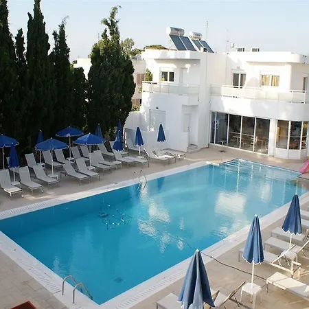Paleos Apartmanhotel 3*