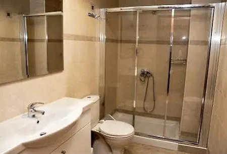 Paleos Apartmanhotel