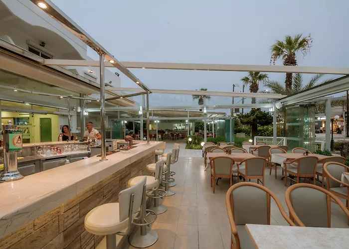 Aparthotel Paleos