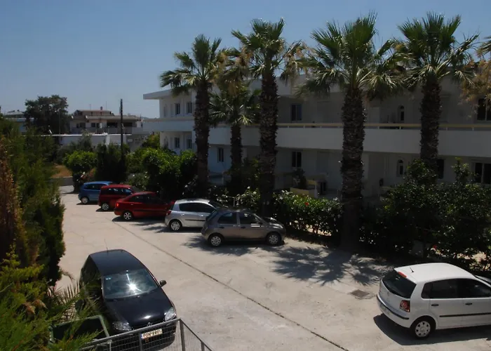 Ξενοδοχείο με διαμερίσματα Paleos 3*